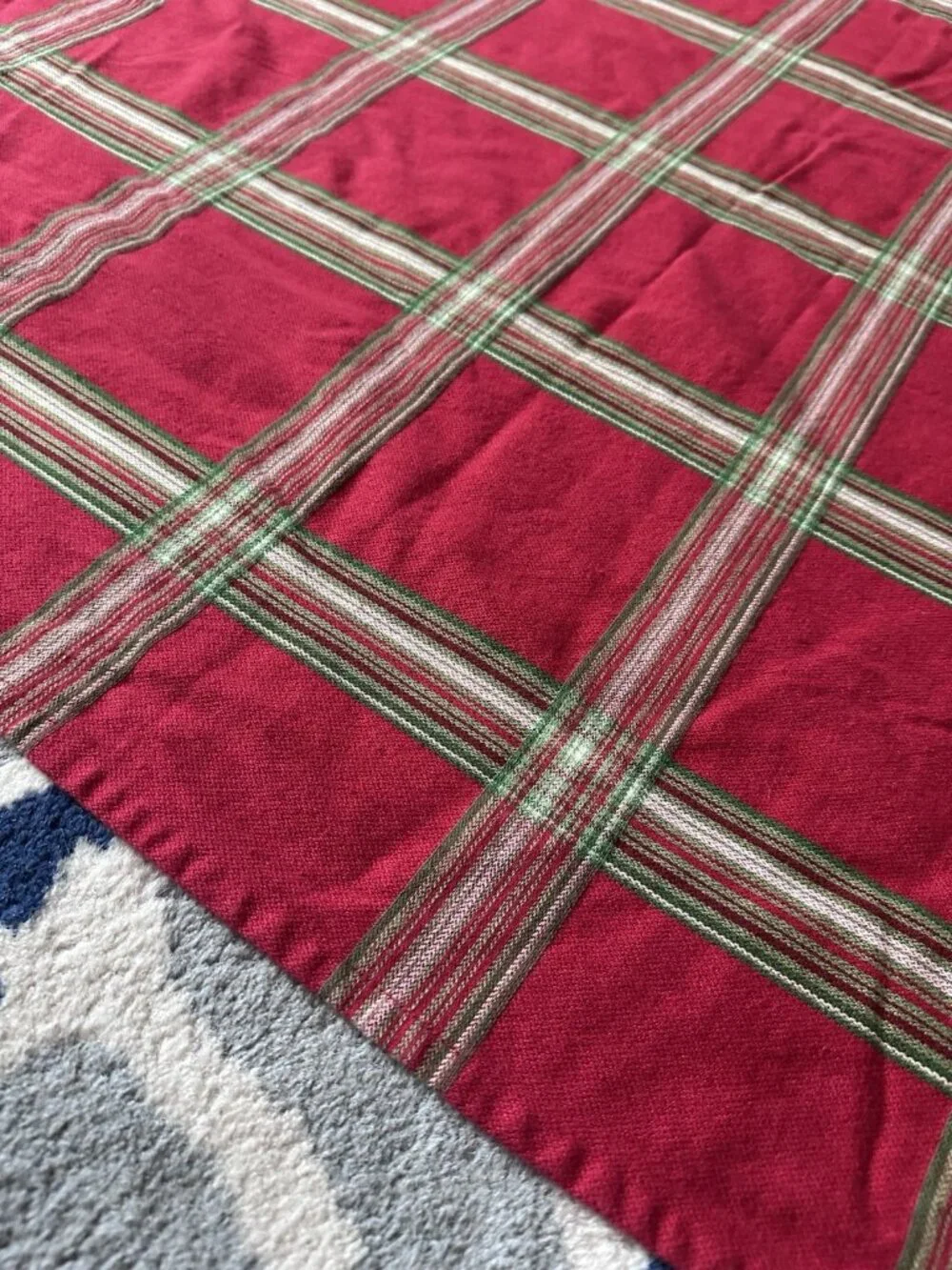 Lenox Holiday Gathering Tablecloth Red Tartan Plaid 58x78 Christmas Decor